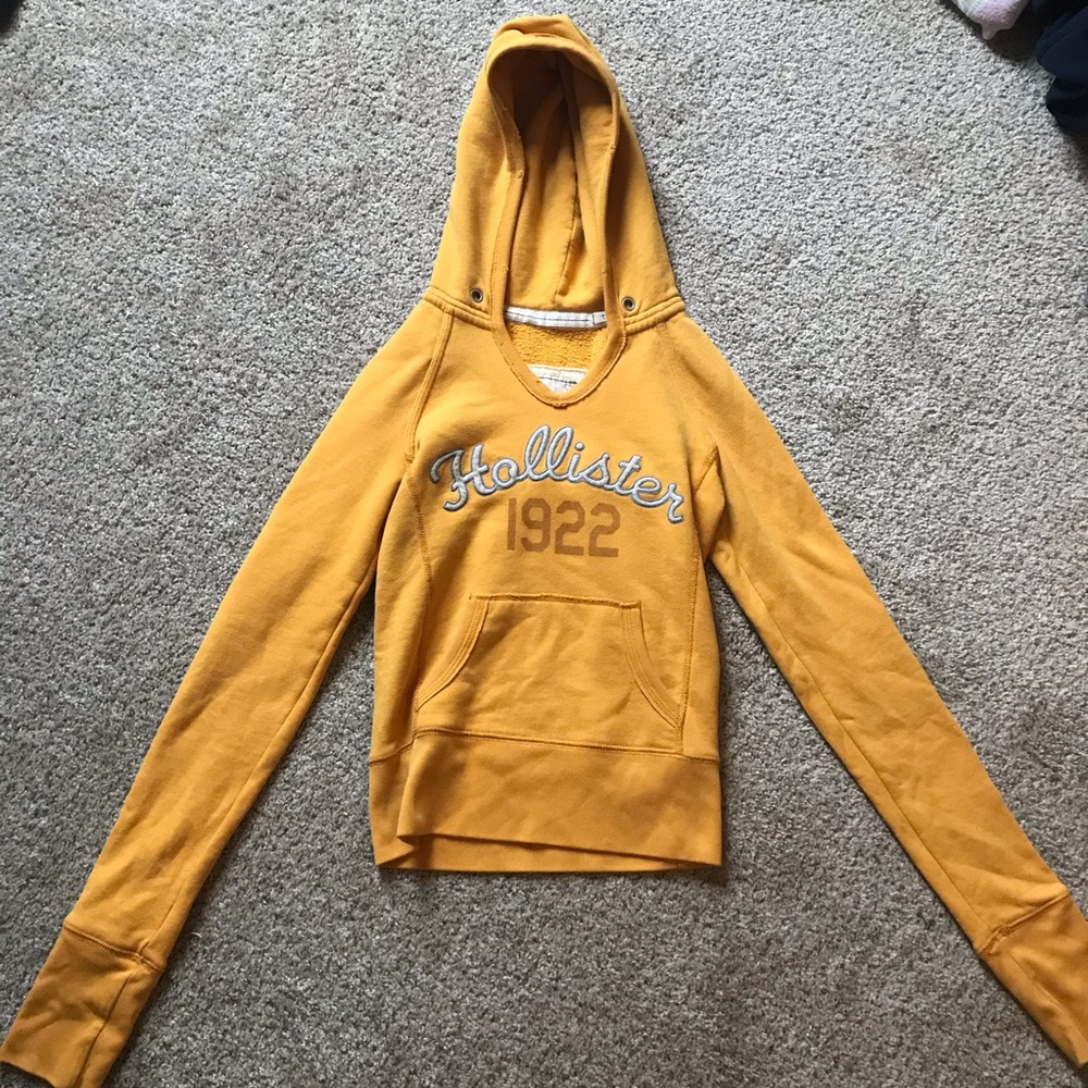 hollister mustard yellow hoodie